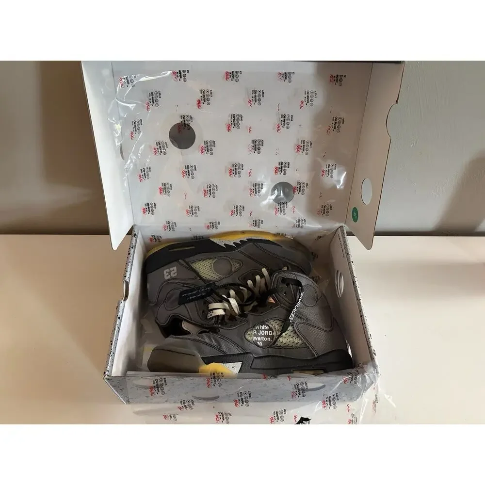 Men’s Size 9.5 - Jordan 5 Retro SP x Off-White Mid Muslin CT8480-001 (0018)